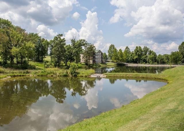 Hollowed Branch Hideaway Condo Брэнсон Экстерьер фото